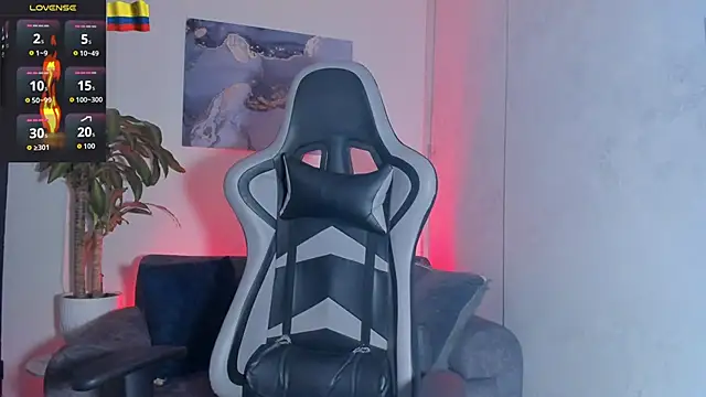 Yeiko Romero  online show from December 13, 2025, 9:31 pm