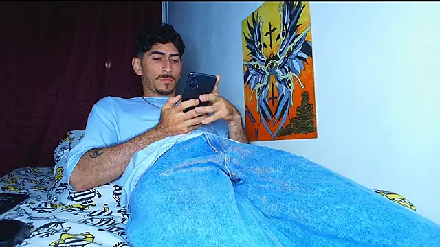 Thomass00 online show from October 18, 2025, 12:02 am