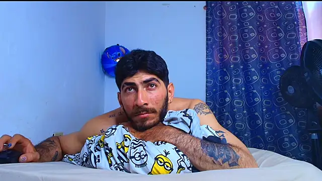 Thomass00 online show from April 18, 2026, 4:00 pm