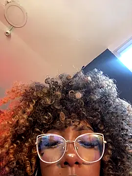 Snapshot of TIFFANYYSTAR chatting on December 5, 2024, 4:44 pm TIFFANYYSTAR online show from December 5, 2024, 4:44 pm