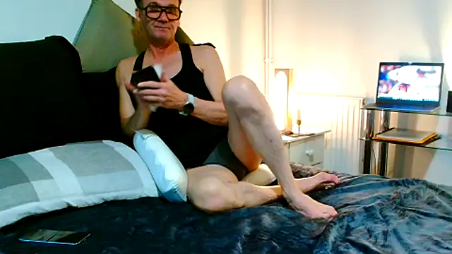 ImYourXtoy online show from June 15, 2026, 6:32 pm