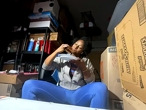 wynterheat online show from November 14, 2025, 3:27 am