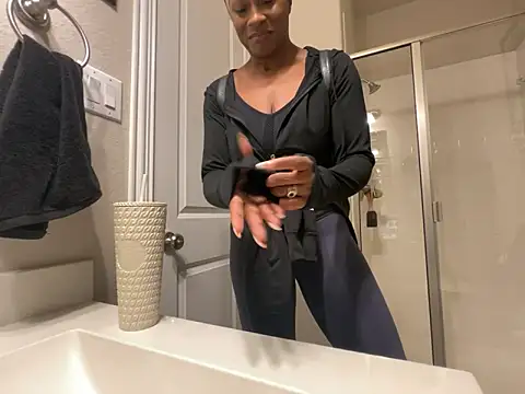 wynterheat online show from December 18, 2025, 9:04 am