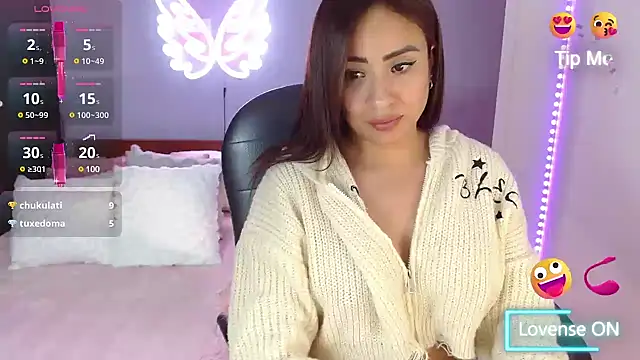 Paulina 627 online show from December 10, 2024, 7:11 pm