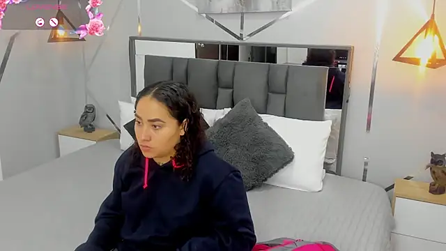 Ayla martinez online show from January 28, 2025, 1:29 am