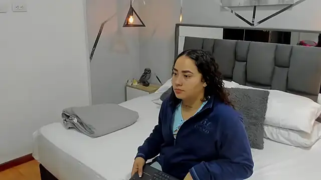 Ayla martinez online show from March 10, 2025, 1:34 am