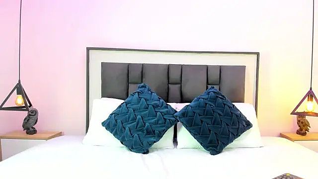 Ayla martinez online show from October 26, 2025, 2:06 am