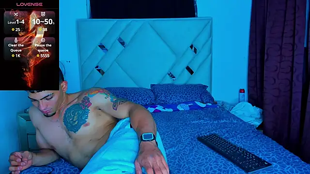 Rich boy01 online show from December 31, 2024, 5:33 am