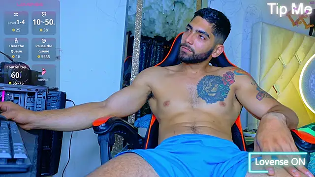 Rich boy01 online show from January 14, 2026, 6:35 pm