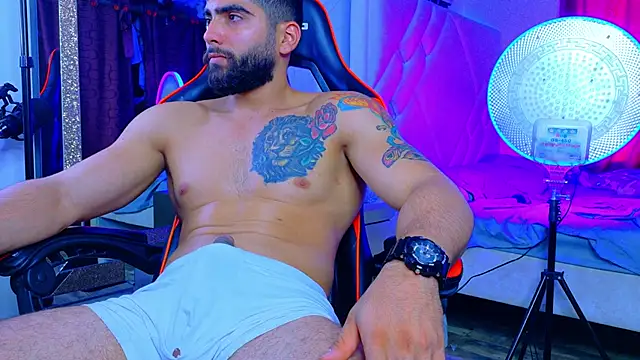 Rich boy01 online show from April 24, 2026, 1:57 pm