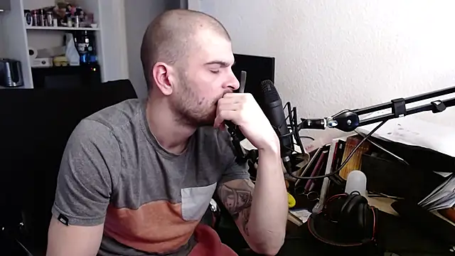 Greyoff online show from March 16, 2025, 3:17 pm