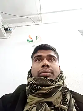 Snapshot of 900irani chatting on December 13, 2024, 1:33 pm 900irani online show from December 13, 2024, 1:33 pm