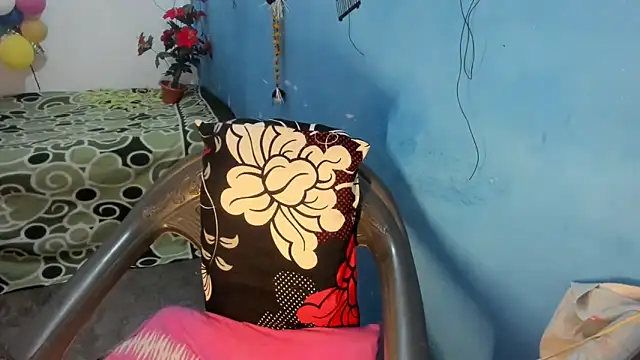 aarjulove online show from February 17, 2026, 10:56 am