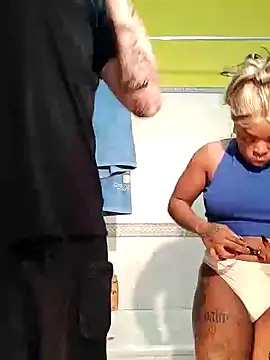 Snapshot of Casaltesudex chatting on February 2, 2025, 12:40 am Casaltesudex online show from February 2, 2025, 12:40 am