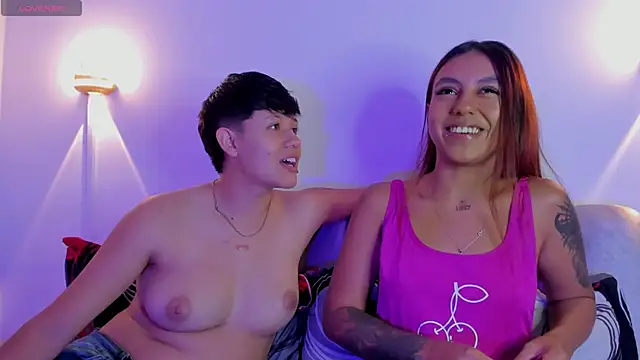 violet casper  online show from October 8, 2025, 4:43 am