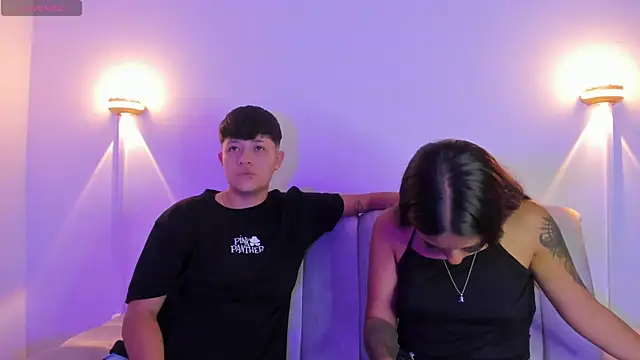 violet casper  online show from October 22, 2025, 5:08 am