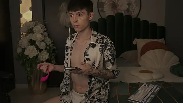 Snapshot of IsmaelRichardson chatting on March 21, 2025, 5:02 pm IsmaelRichardson online show from March 21, 2025, 5:02 pm