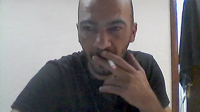 donnuozfutura online show from November 5, 2025, 5:40 am