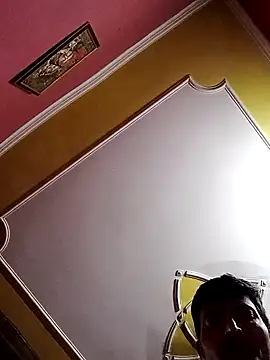 CRAZY LAMHE online show from October 28, 2025, 8:00 pm