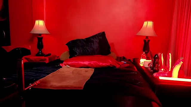 Snapshot of jennStarCD chatting on January 5, 2025, 3:13 pm jennStarCD online show from January 5, 2025, 3:13 pm