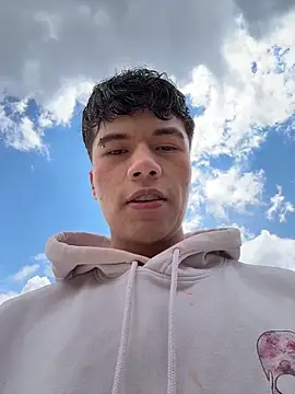 Logan smith1 online show from October 14, 2025, 5:47 pm