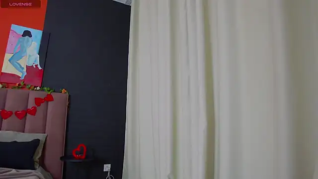 Diana Garrett online show from February 1, 2026, 1:48 am