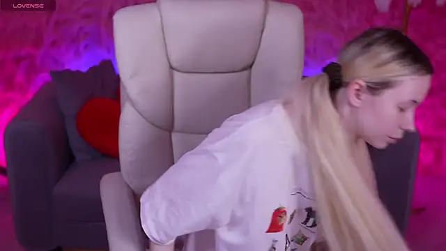 EviStar online show from February 27, 2026, 7:41 am