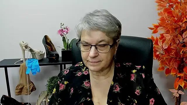 IrisDream online show from December 3, 2024, 10:39 am