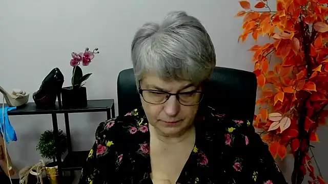IrisDream online show from December 5, 2024, 11:05 am