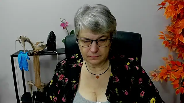 IrisDream online show from December 10, 2024, 7:16 am