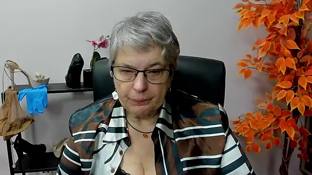 IrisDream online show from December 11, 2024, 10:47 am