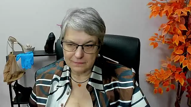 IrisDream online show from December 11, 2024, 1:49 pm