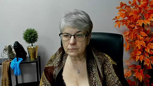 IrisDream online show from March 13, 2025, 2:01 pm