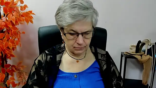 Snapshot of IrisDream chatting on September 26, 2025, 6:17 am IrisDream online show from September 26, 2025, 6:17 am