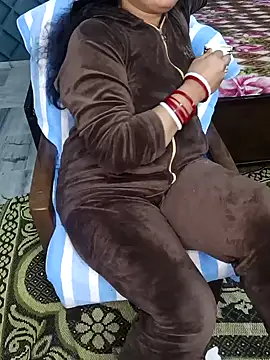 Cute-Raashii online show from February 3, 2025, 2:14 am