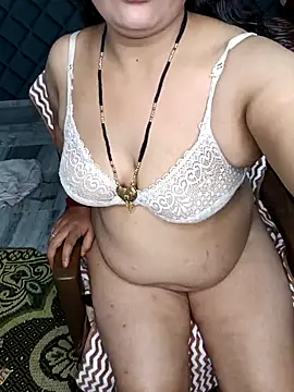 Cute-Raashii online show from February 19, 2025, 2:01 am