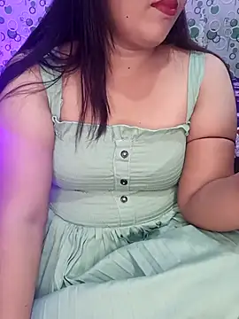 Cute-Raashii online show from September 22, 2025, 9:44 am