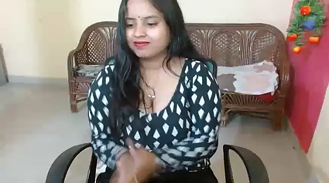 Snapshot of Amandaliss chatting on February 9, 2025, 7:16 am Amandaliss online show from February 9, 2025, 7:16 am