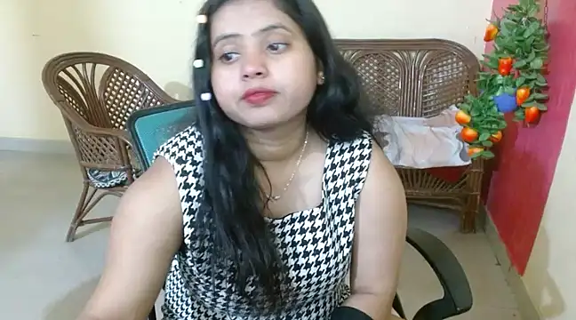 Snapshot of Amandaliss chatting on February 15, 2025, 9:49 am Amandaliss online show from February 15, 2025, 9:49 am