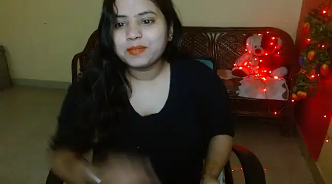 Snapshot of Amandaliss chatting on February 18, 2025, 4:04 am Amandaliss online show from February 18, 2025, 4:04 am