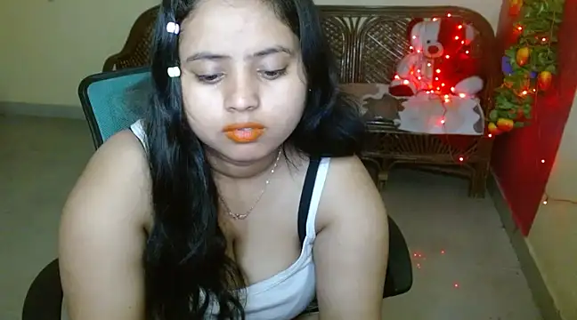 Snapshot of Amandaliss chatting on February 18, 2025, 10:16 am Amandaliss online show from February 18, 2025, 10:16 am