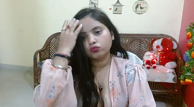 Snapshot of Amandaliss chatting on February 22, 2025, 10:18 am Amandaliss online show from February 22, 2025, 10:18 am