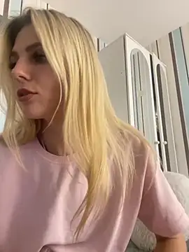 Liya my online show from September 22, 2025, 7:05 pm