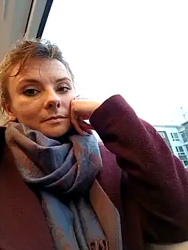 Phoenixmonroe0810 online show from December 19, 2024, 10:32 pm