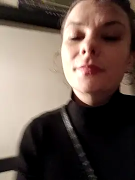 Phoenixmonroe0810 online show from December 24, 2024, 6:44 am