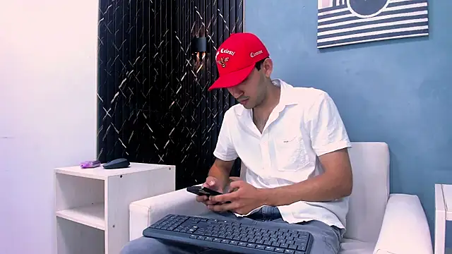 Liam crox online show from January 20, 2025, 5:37 pm