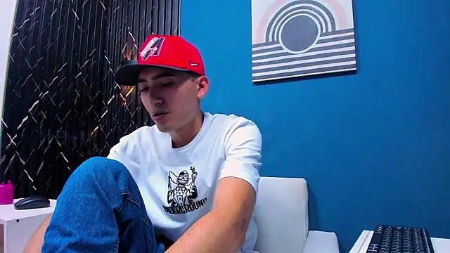 Liam crox online show from February 4, 2025, 5:34 pm