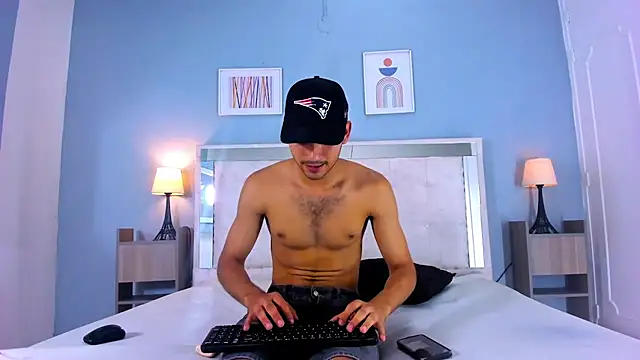 Liam crox online show from February 19, 2025, 5:38 pm