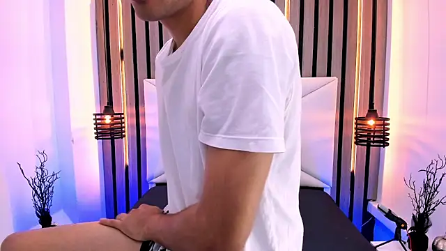 Liam crox online show from March 7, 2025, 1:40 pm