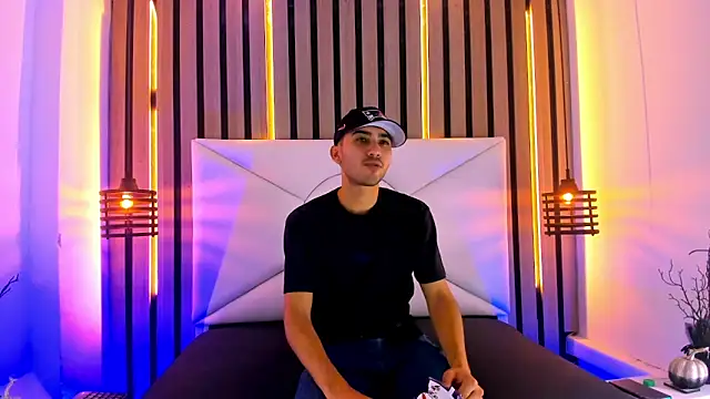 Liam crox online show from March 15, 2025, 6:10 pm